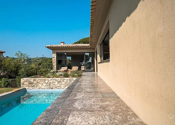 Vue Mer, A Pieds, Golfe De St Tropez * Σαιντ-Μαξίμ